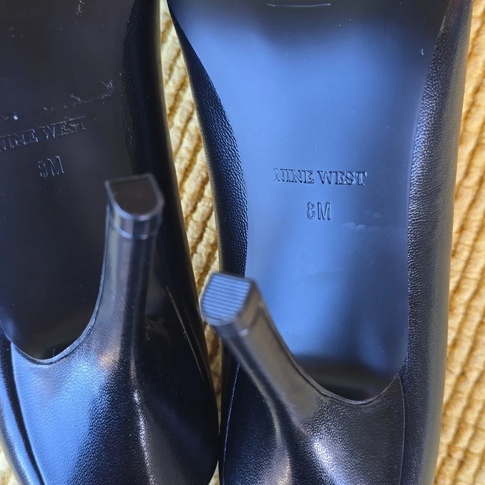 NINE WEST Black Leather Heels - Picture 9 of 10